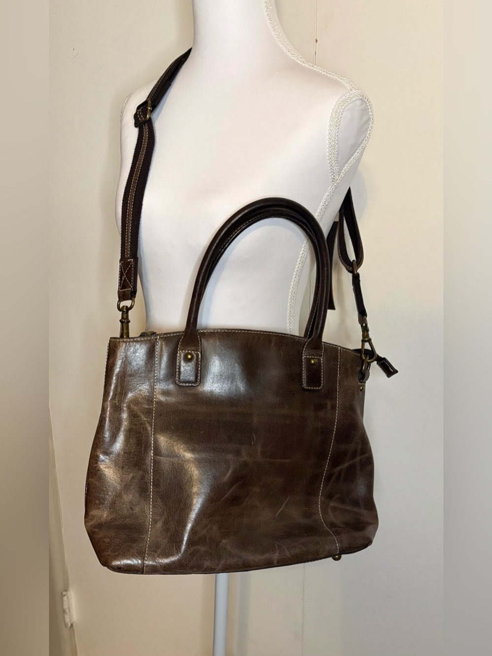 Gun Tote'n Mamas  Genuine Leather Concealed Carry Purse/Bag Distressed Brown
